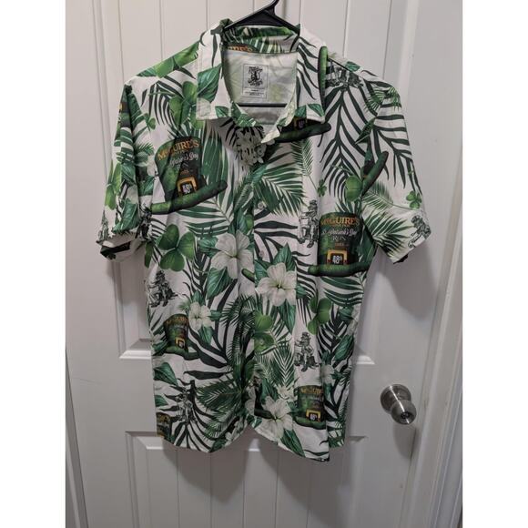 McGuire’s Irish Pub St. Patrick’s Day 2025 Run Shirt Unisex Medium Button Up - Picture 1 of 10